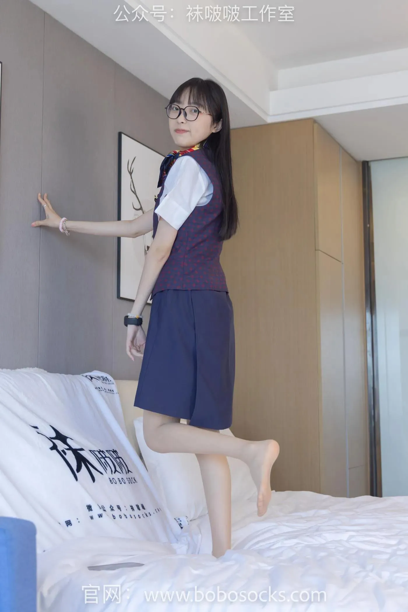 [BoBoSocks袜啵啵]NO.115 稚予-平底鞋、肉丝、空姐制服 [136P]插图5